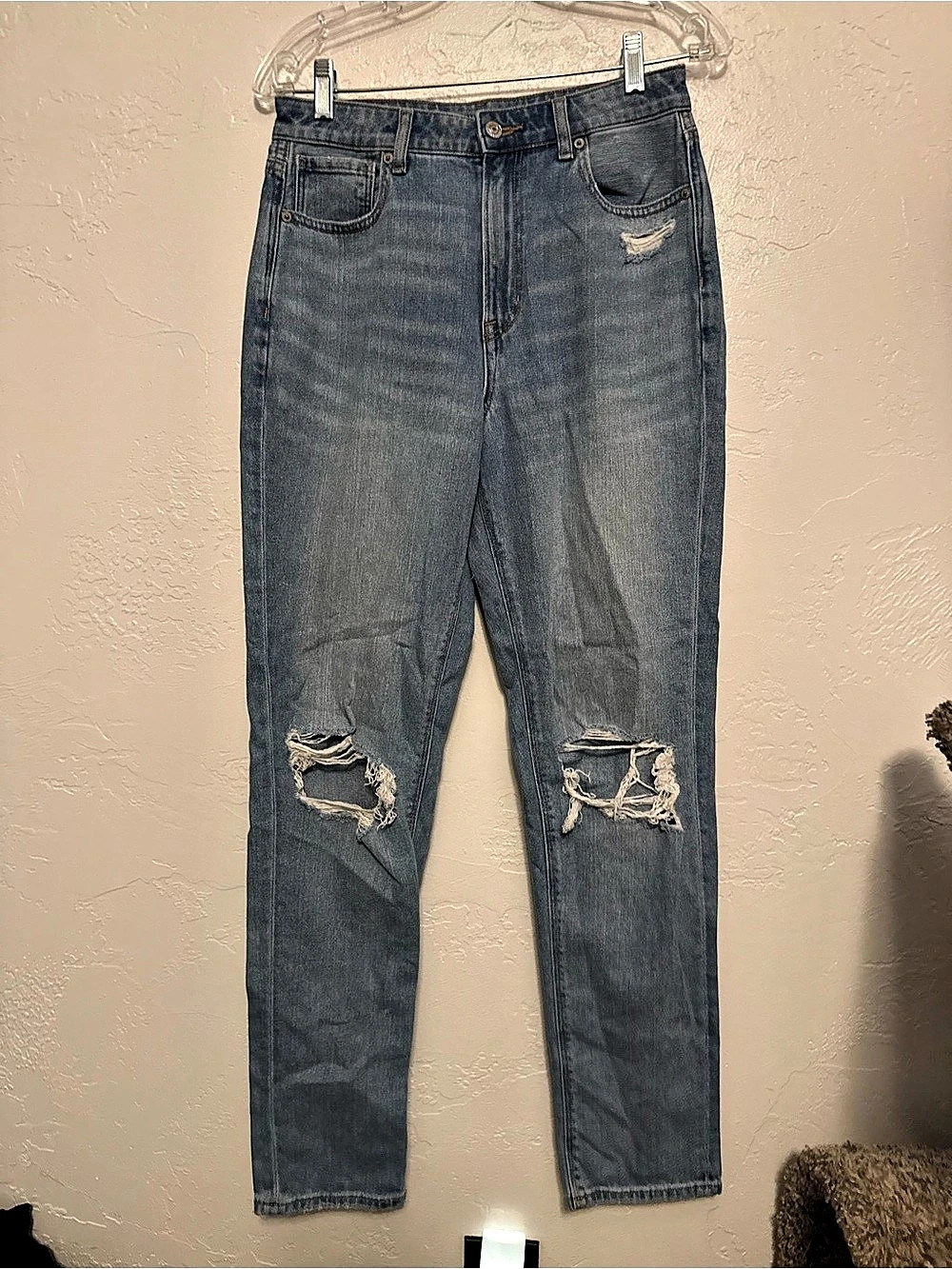 American Eagle Mom Jean